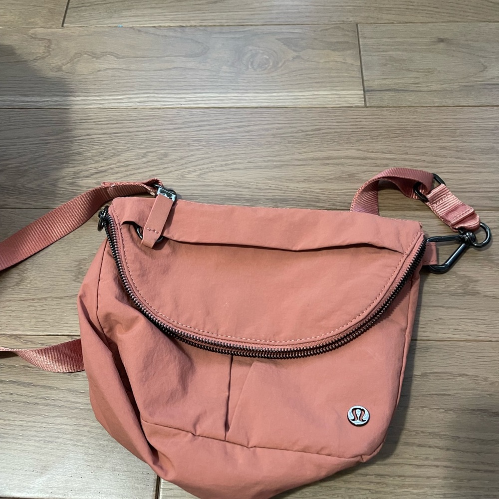 Lululemon all night festival bag. Like new condition, used once